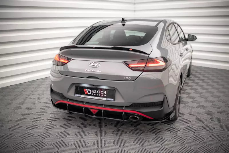 Maxton Design Street Pro Heckdiffusor-Flaps für Hyundai I30 Fastback N-Line Mk3 Facelift Hochglanz schwarz – Ansicht 3