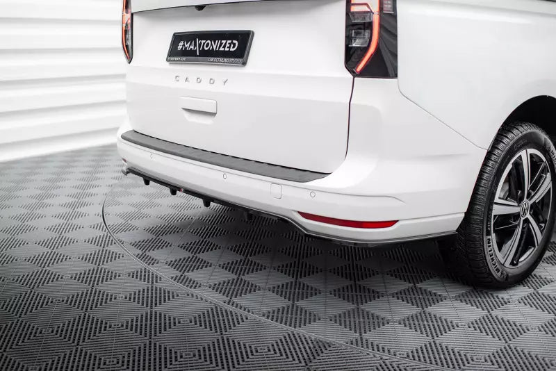 Maxton Design mittlerer Heckdiffusor DTM Look für Volkswagen Caddy Maxi Mk5 Hochglanz schwarz – Ansicht 1