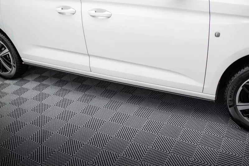 Maxton Design Seitenschweller (Paar) für VW Caddy Maxi Mk5 Hochglanz schwarz – Ansicht 3