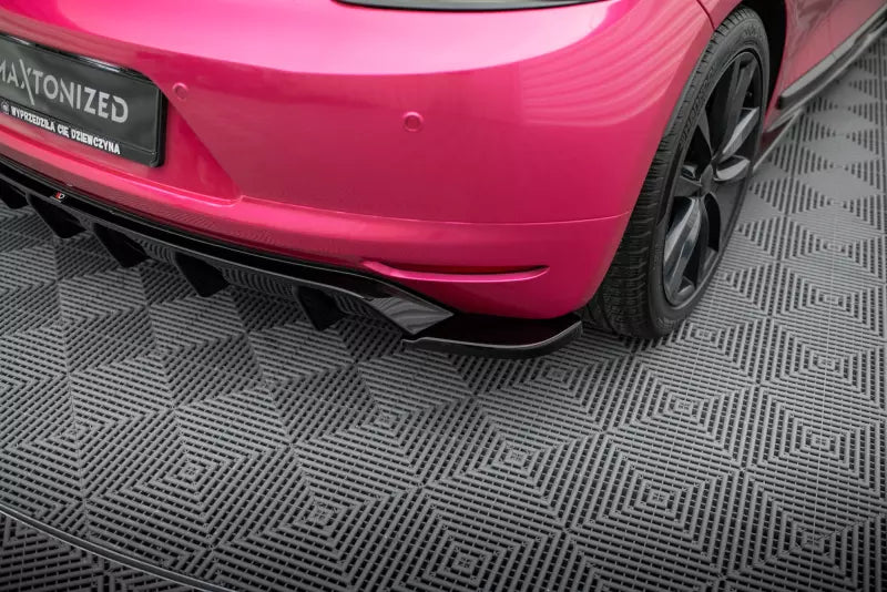 Maxton Design Heckdiffusor V.1 für Volkswagen Scirocco Standard Mk3 Hochglanz schwarz – Ansicht 3