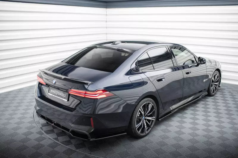 Maxton Design Heckscheiben Spoiler für BMW 5er M-Paket G60 Hochglanz schwarz – Ansicht 3