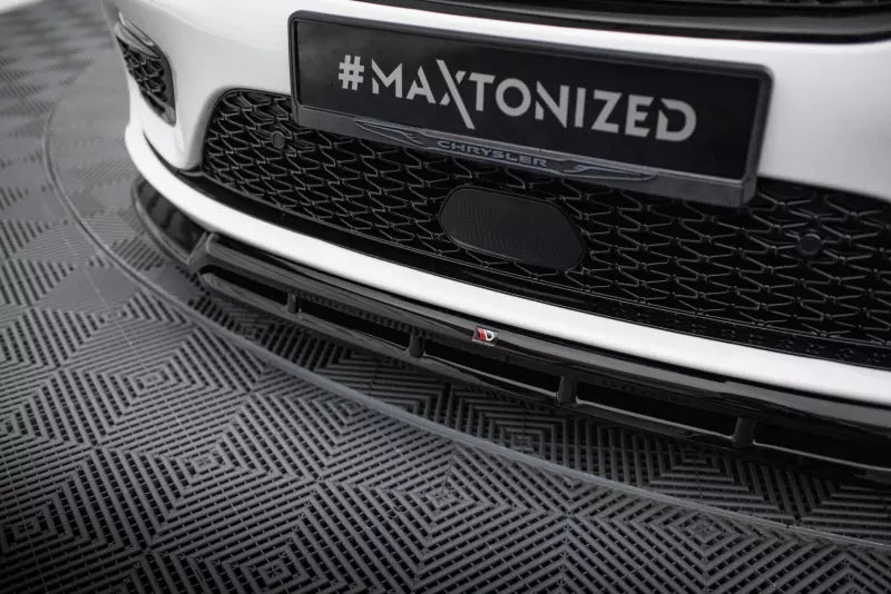 Maxton Design Frontlippe V.1 für Chrysler Pacifica Mk2 Facelift Hochglanz schwarz – Ansicht 3