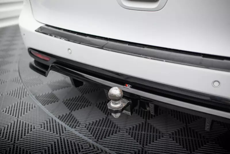 Maxton Design mittlerer Heckdiffusor für Chrysler Pacifica Mk2 Facelift Hochglanz schwarz – Ansicht 3
