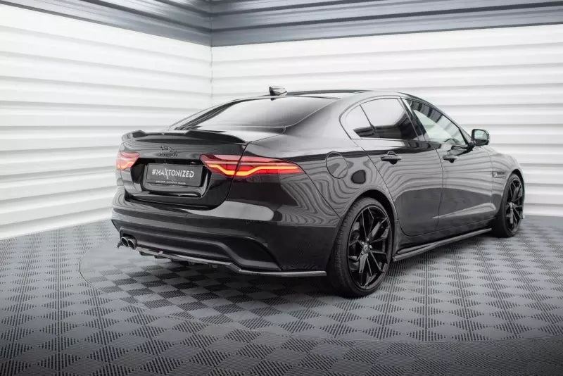 Maxton Design Heckspoiler 3D für Jaguar XE X760 Facelift Hochglanz schwarz – Ansicht 2