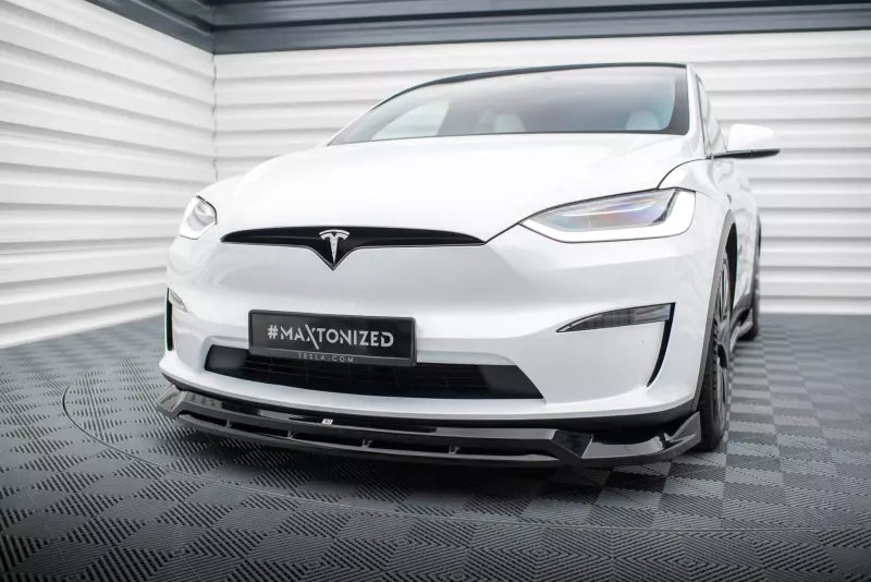 Maxton Design Frontlippe V.1 für Tesla Model X Mk1 Facelift Hochglanz schwarz – Ansicht 1