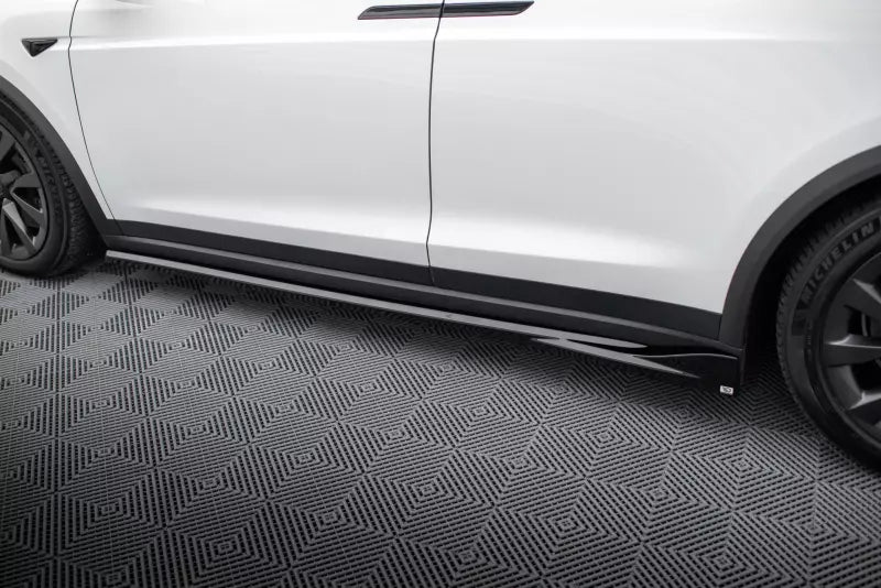 Maxton Design Seitenschweller (Paar) für Tesla Model X Mk1 Facelift Hochglanz schwarz – Ansicht 3