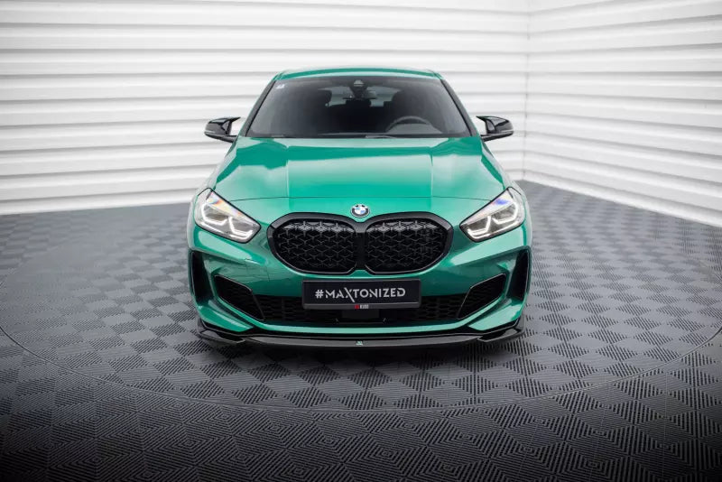 Maxton Design Frontlippe V.1 für BMW M135i F40 Hochglanz schwarz – Ansicht 2
