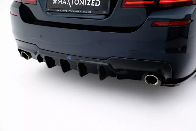 Maxton Design Heckdiffusor V.1 für BMW 5er M-Paket F10 / F11 Hochglanz schwarz – Ansicht 2