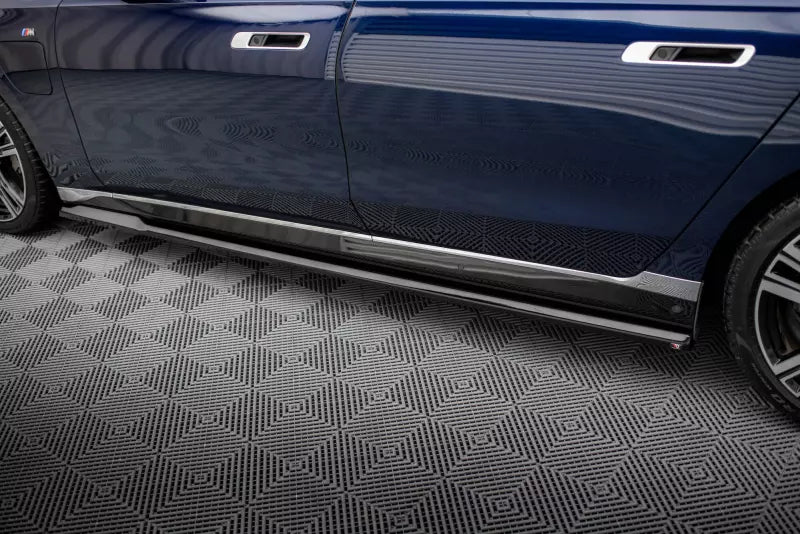 Maxton Design Seitenschweller (Paar) für BMW 750e M-Paket G70 Hochglanz schwarz – Ansicht 3