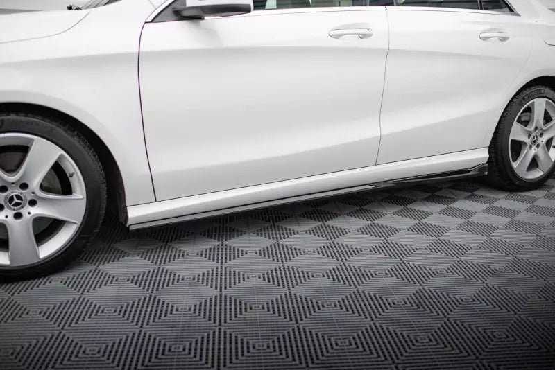 Maxton Design Seitenschweller (Paar) für Mercedes-Benz CLA C117 Facelift Hochglanz schwarz – Ansicht 1