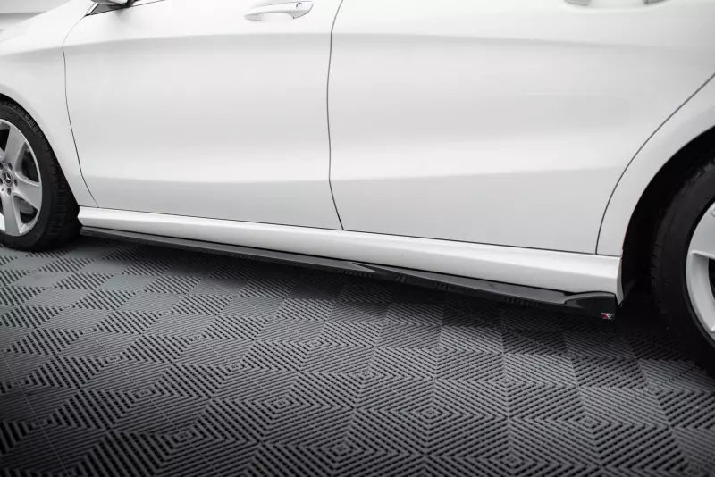Maxton Design Seitenschweller (Paar) für Mercedes-Benz CLA C117 Facelift Hochglanz schwarz – Ansicht 3