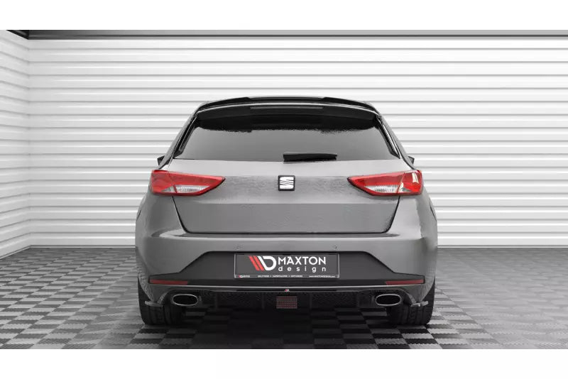 Maxton Design Heckspoiler Lippe V.2 für Seat Leon Cupra Sportstourer Mk3 Facelift Hochglanz schwarz – Ansicht 2