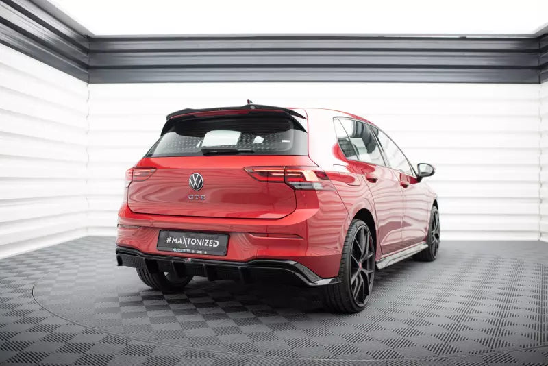 Maxton Design Heckdiffusor für VW Golf 8 GTE/ R-Line Hochglanz schwarz – Ansicht 1