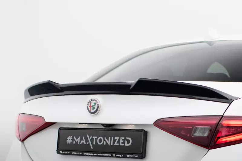 Maxton Design Heckspoiler 3D für Alfa Romeo Giulia Quadrifoglio Hochglanz schwarz – Ansicht 1