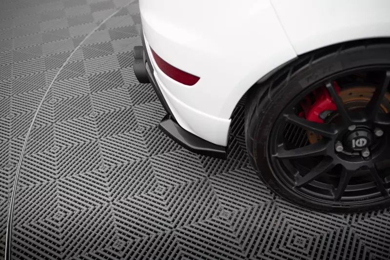 Maxton Design Diffusor Flaps für Ford Fiesta ST Mk7 Facelift Hochglanz schwarz – Ansicht 3