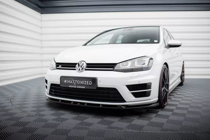 Maxton Design Frontlippe V.5 für VW Golf 7 R Hochglanz schwarz – Ansicht 1