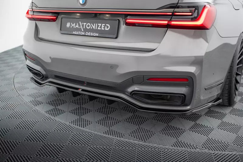 Maxton Design Heckdiffusor für BMW 7 G11 M-Paket Facelift Hochglanz schwarz – Ansicht 1