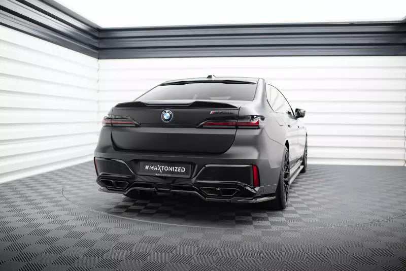 Maxton Design Heckdiffusor für BMW M760e G70 Hochglanz schwarz – Ansicht 1