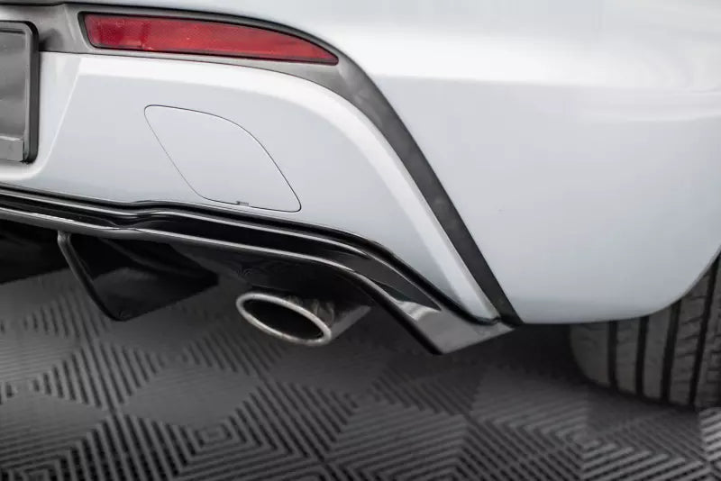 Maxton Design Heckdiffusor für Opel Astra GTC OPC-Line J Hochglanz schwarz – Ansicht 4
