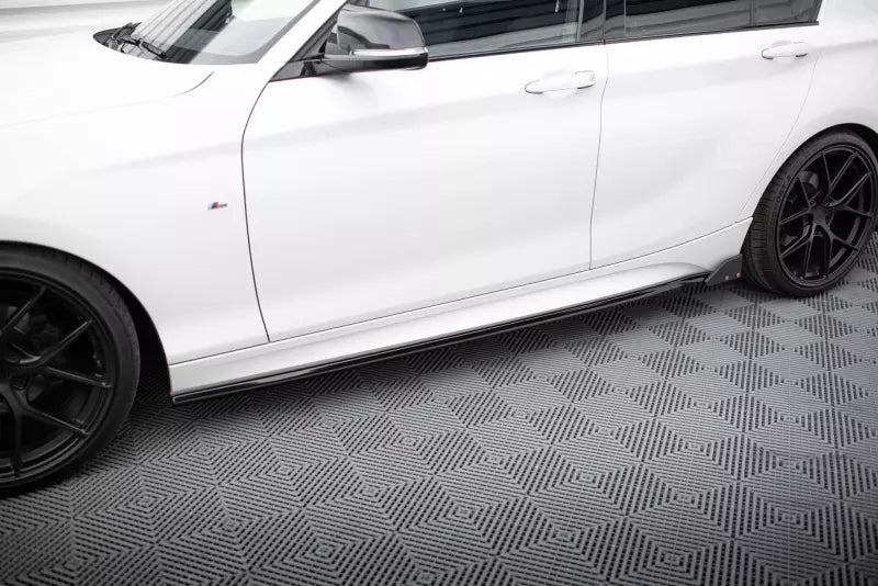 Maxton Design Seitenschweller (Paar) für BMW 1er F20 M-Paket / M140i Facelift Hochglanz schwarz – Ansicht 1