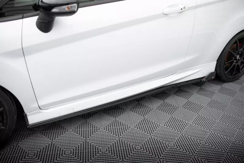 Maxton Design Seitenschweller (Paar) für Ford Fiesta ST / ST-Line Mk7 Hochglanz schwarz – Ansicht 1