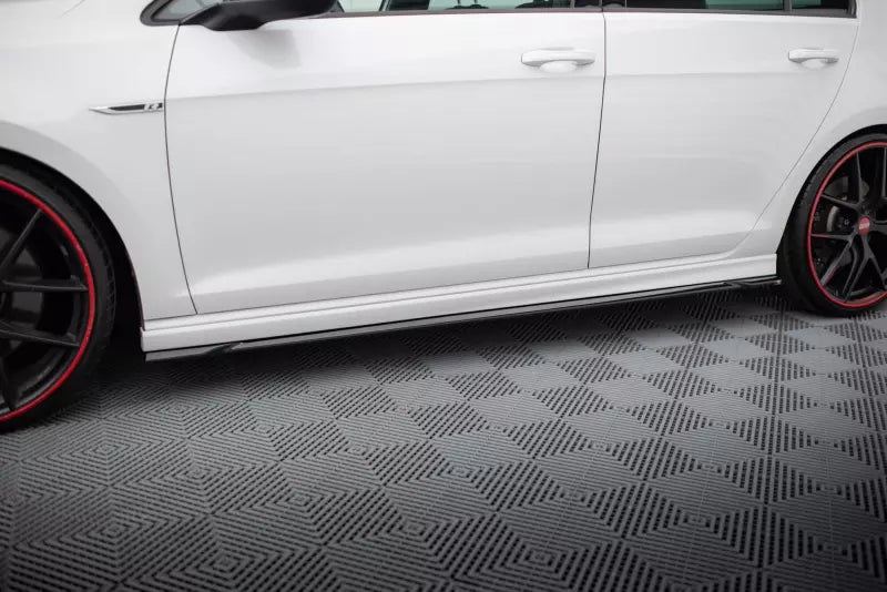 Maxton Design Seitenschweller (Paar) für VW Golf 7 R Hochglanz schwarz – Ansicht 1