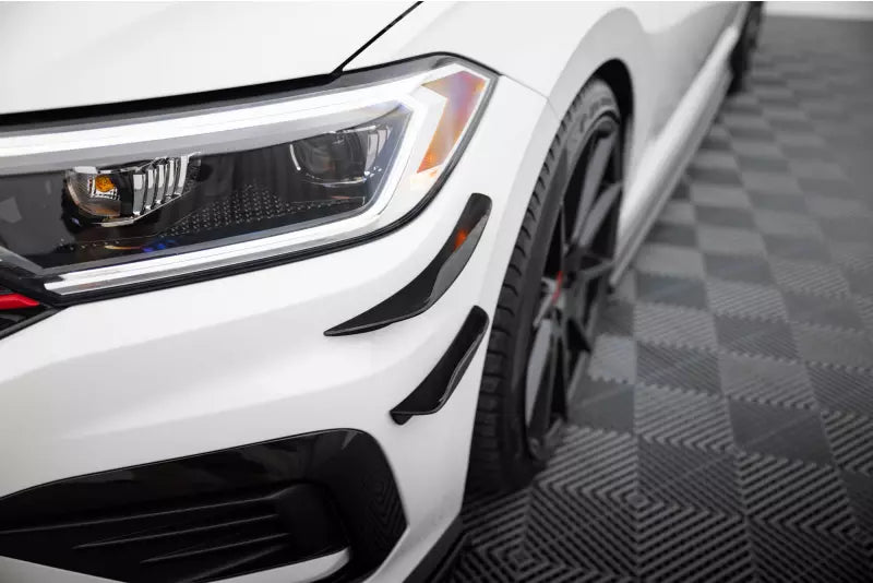 Maxton Design Stoßstangenflügel vorne (Canards) für BMW 1er M-Paket / M140i F20 Facelift – Ansicht 1