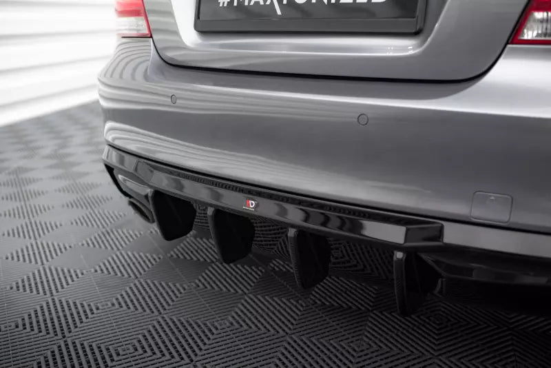Maxton Design Heckdiffusor für BMW 1er M-Paket E82 Hochglanz schwarz – Ansicht 3