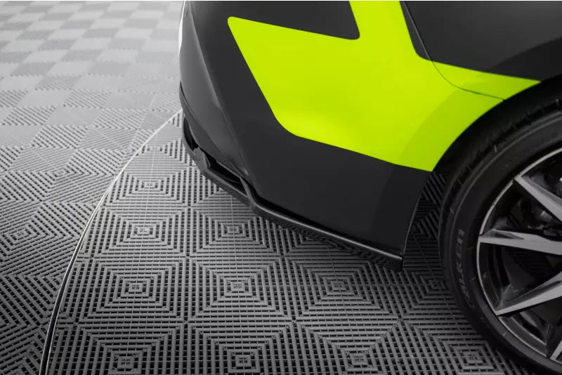 Maxton Design Heckdiffusor für Toyota Corolla GR Sport Touring Sports XII Hochglanz schwarz – Ansicht 4