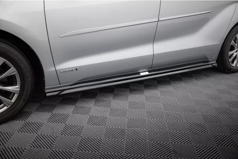 Maxton Design Seitenschweller (Paar) für Toyota Sienna Mk4 Hochglanz schwarz – Ansicht 1