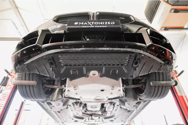 Maxton Design Carbon Fiber Motorabdeckung für BMW M2 G87 – Ansicht 3