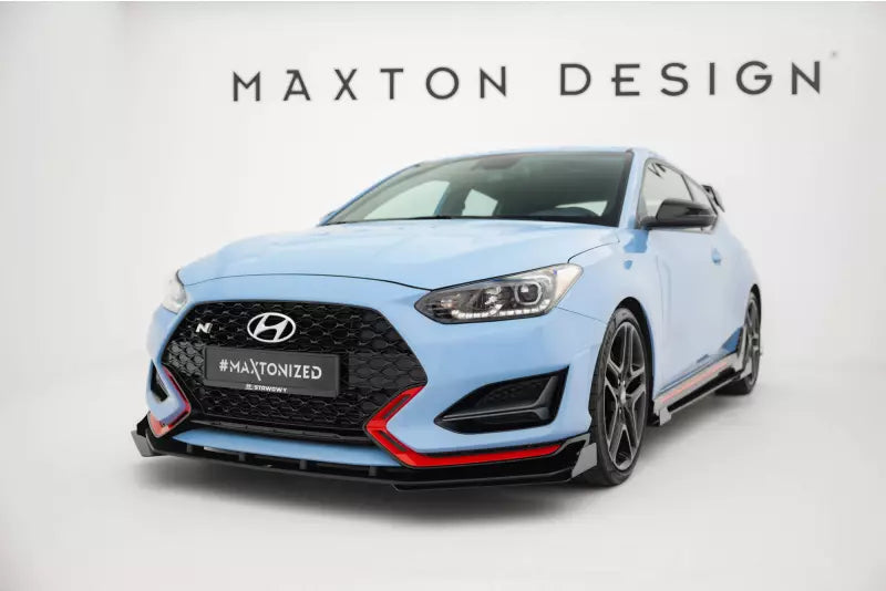 Maxton Design Street Pro Frontlippe für Hyundai Veloster N Mk2 mit Hochglanz schwarzen Flaps – Ansicht 1