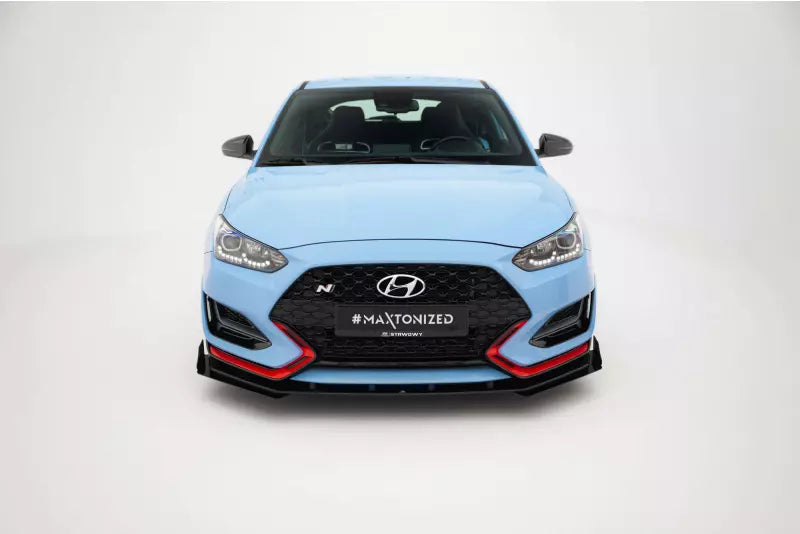Maxton Design Street Pro Frontlippe für Hyundai Veloster N Mk2 mit Hochglanz schwarzen Flaps – Ansicht 3