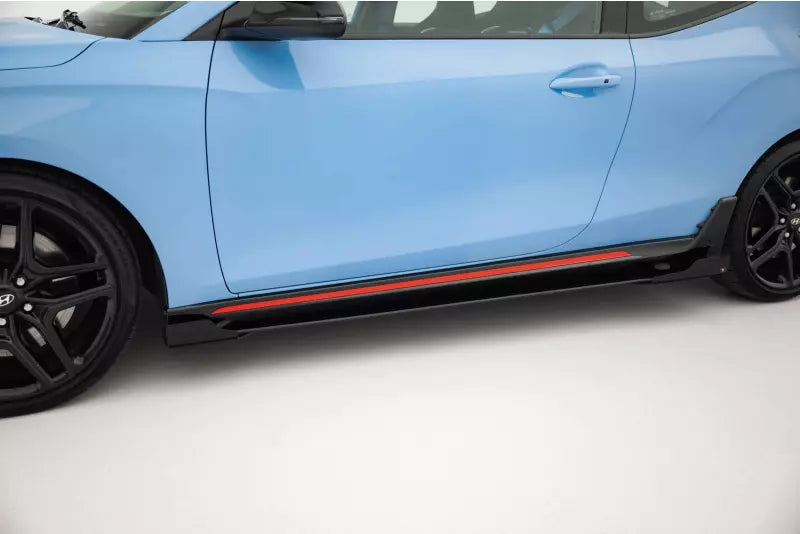 Maxton Design Street Pro Seitenschweller (Paar) für Hyundai Veloster N Mk2 schwarz mit Hochglanz Flaps – Ansicht 1