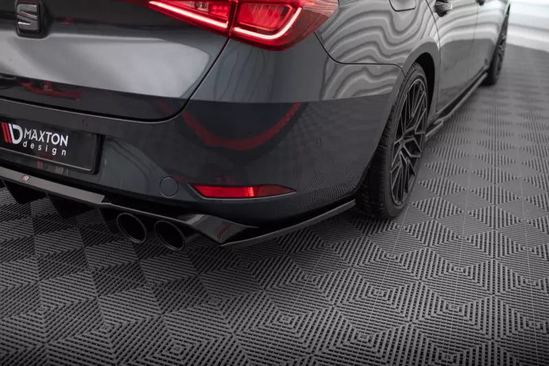 Maxton Design Diffusor Flaps für Seat Leon ST FR Mk4 Hochglanz schwarz – Ansicht 1