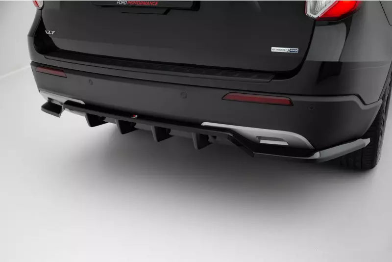 Maxton Design Heckdiffusor für Ford Explorer XLT Mk6 Hochglanz schwarz – Ansicht 1