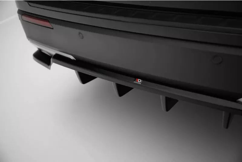 Maxton Design Heckdiffusor für Ford Explorer XLT Mk6 Hochglanz schwarz – Ansicht 3