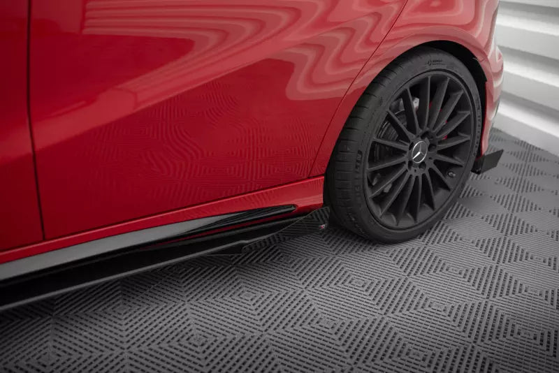 Maxton Design Seitenschweller Flaps für Mercedes A 45 AMG W176 Facelift Hochglanz schwarz – Ansicht 4