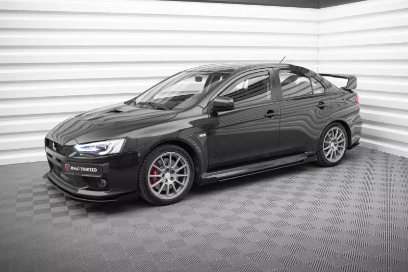 Maxton Design Street Pro Seitenschweller (Paar) für Mitsubishi Lancer EVO X schwarz mit Hochglanz schwarzen Flaps – Ansicht 2