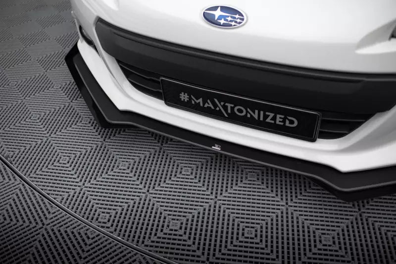 Maxton Design Street Pro Frontlippe V.1 für Subaru BRZ Mk1 schwarz mit Hochglanz schwarzen Flaps – Ansicht 3