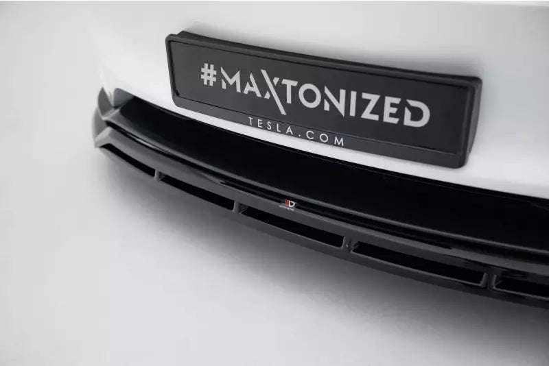 Maxton Design Frontlippe V.1 für Tesla Model 3 Performance Mk1 Facelift Hochglanz schwarz – Ansicht 3