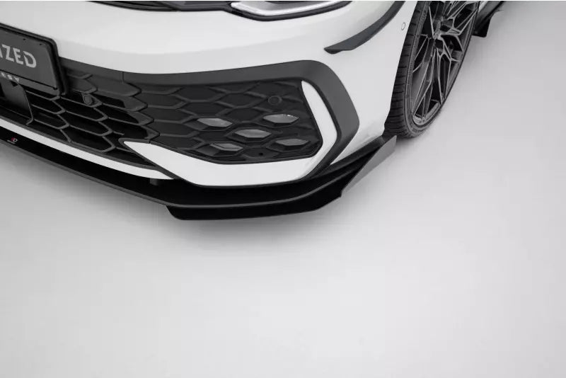 Maxton Design Street Pro Flaps für VW Golf 8 Facelift GTI / GTE / R-Line Hochglanz schwarz – Ansicht 4
