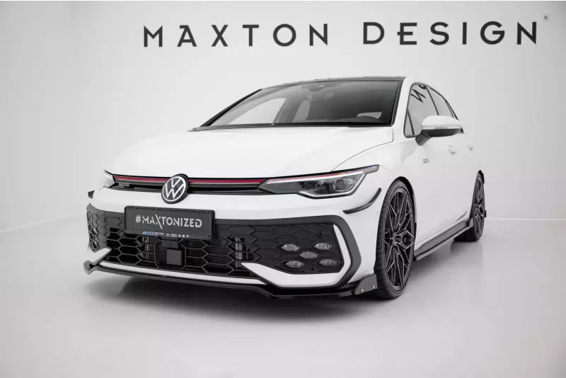Maxton Design Frontlippe V.3 für VW Golf 8 Facelift GTI / GTE / R-Line Hochglanz schwarz mit schwarzen Flaps – Ansicht 1