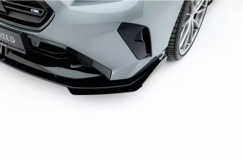 Maxton Design Street Pro Frontlippe mit Flaps für BMW M135i F70 matt schwarz mit Hochglanz Flaps – Ansicht 3