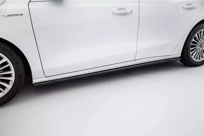 Maxton Design Seitenschweller (Paar) für Ford Focus Vignale Mk4 Hochglanz schwarz – Ansicht 1