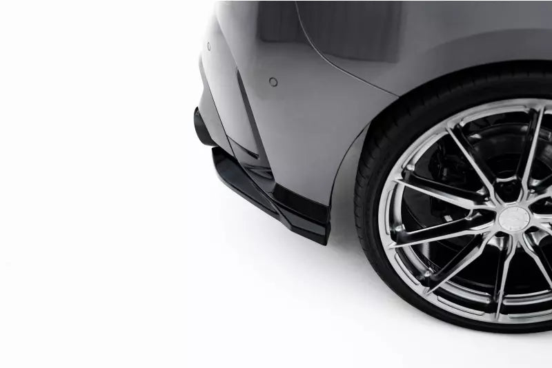 Maxton Design Diffusor Flaps V.4 für BMW M135i F70 Hochglanz schwarz – Ansicht 3