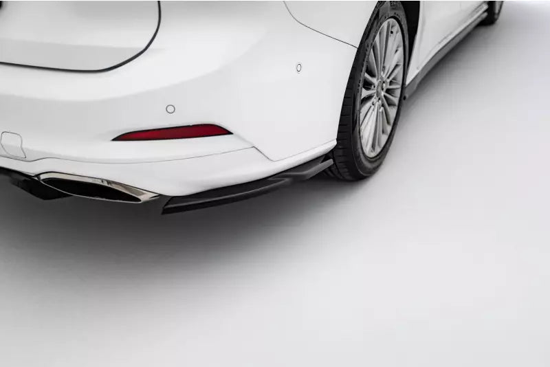 Maxton Design Diffusor Flaps für Ford Focus Vignale Kombi Mk4 Hochglanz schwarz – Ansicht 1