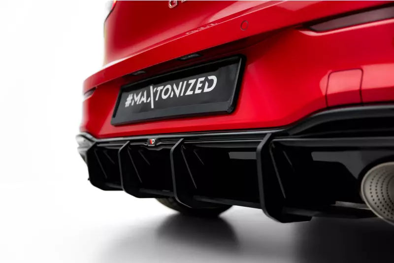 Maxton Design Street Pro Heckdiffusor V.1 für VW Golf 8 GTI Clubsport Facelift Schwarz – Ansicht 3