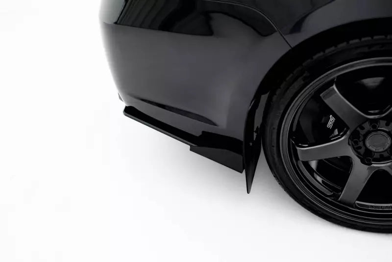 Maxton Design Street Pro Diffusor Flaps für Subaru Impreza WRX STI Mk3 Facelift Schwarz mit Hochglanz Flaps – Ansicht 4