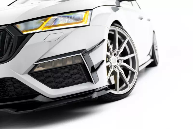 Maxton Design Flaps für Skoda Octavia RS Mk4 Hochglanz schwarz – Ansicht 2